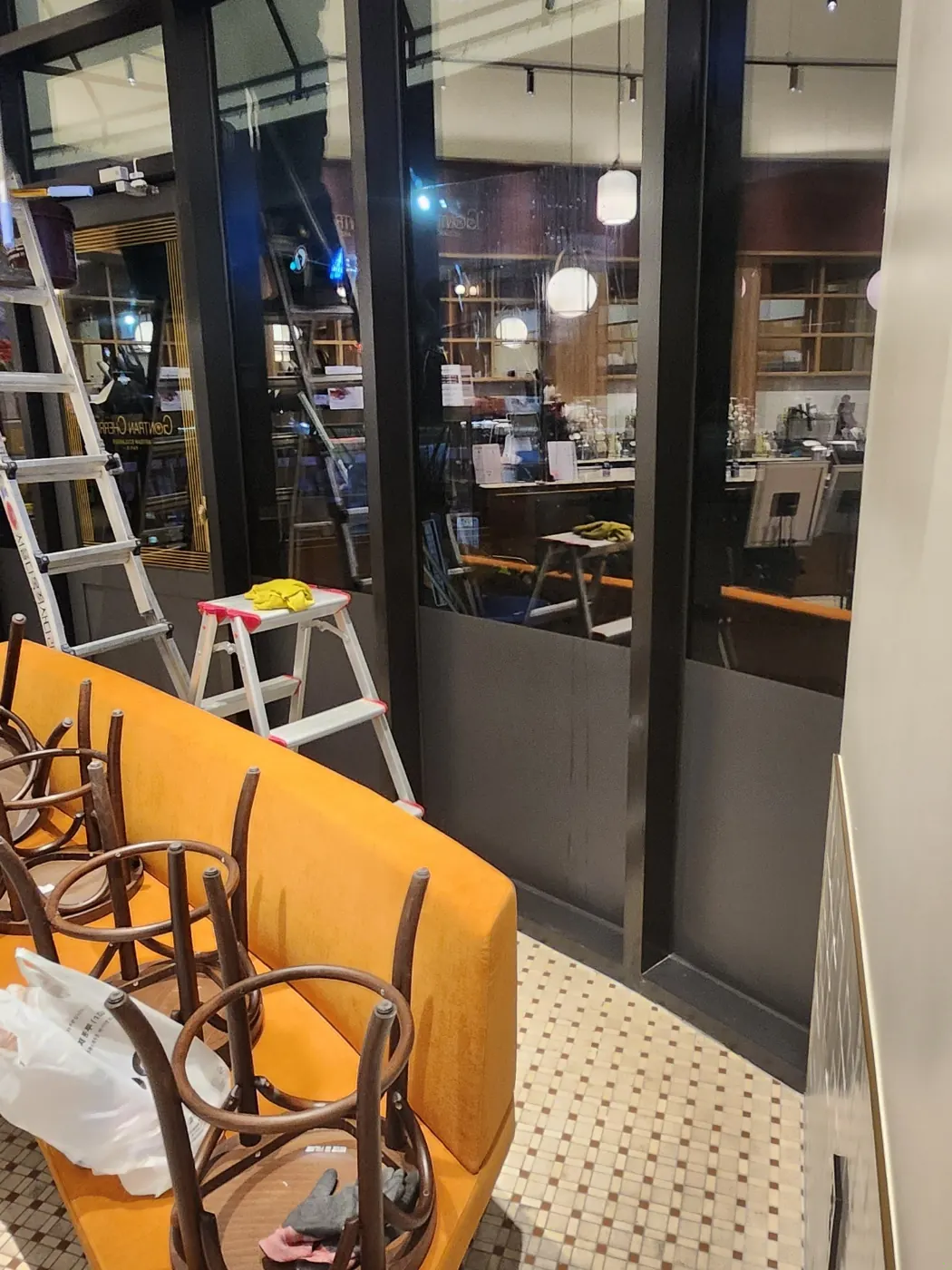 기계 세정 작업 — 합천군 카페청소 현장