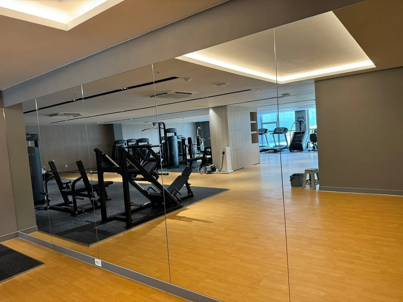 운동기구 관리 — 적량면 헬스장청소 현장