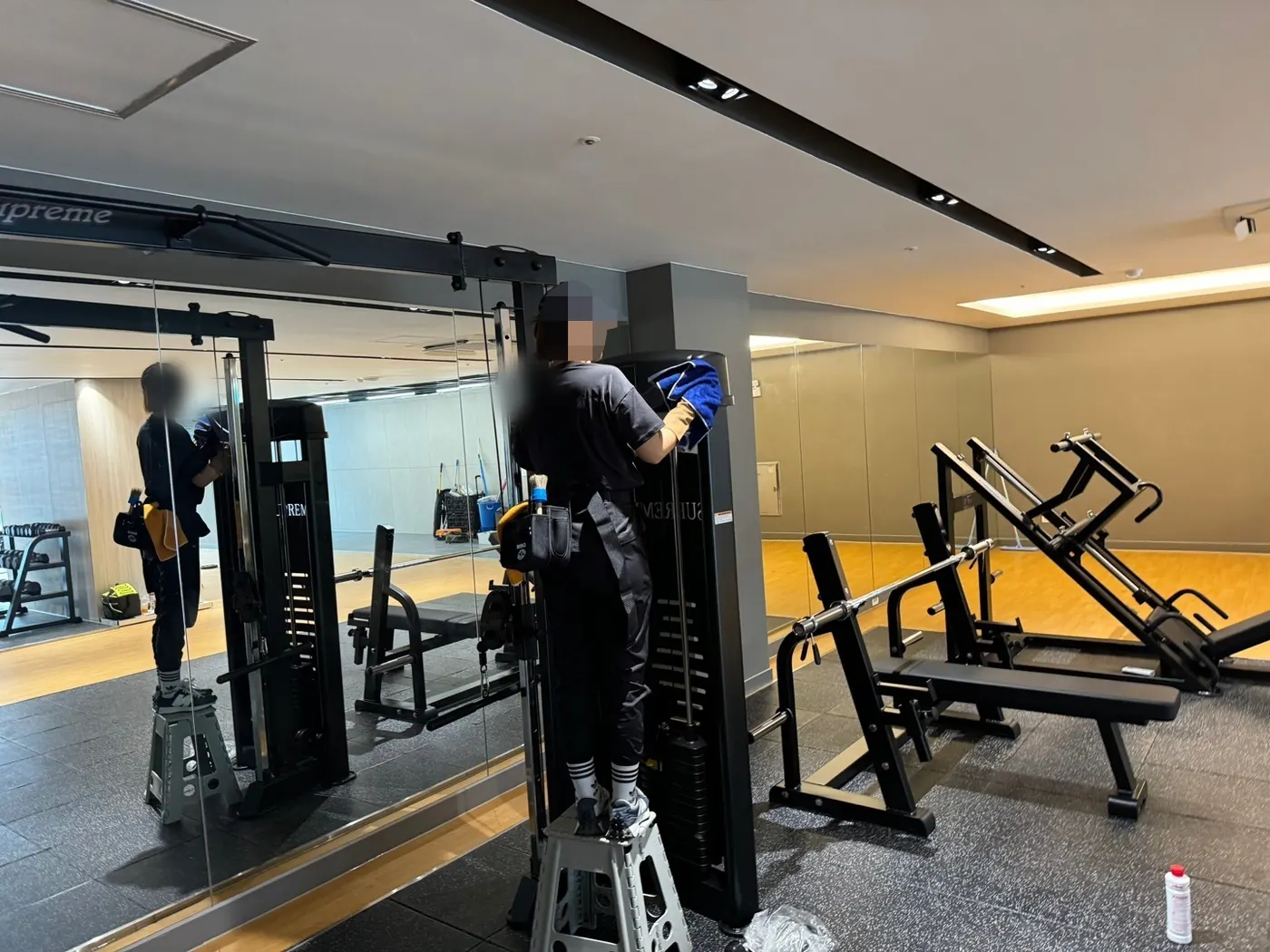 세정 진행 — 경남서부 헬스장청소 현장