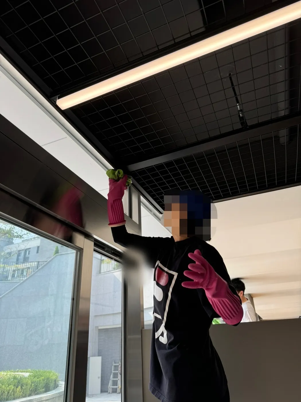 세정 진행 — 산청군 헬스장청소 현장