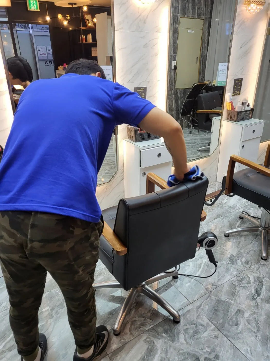 세정 진행 — 산청군 미용실청소 현장