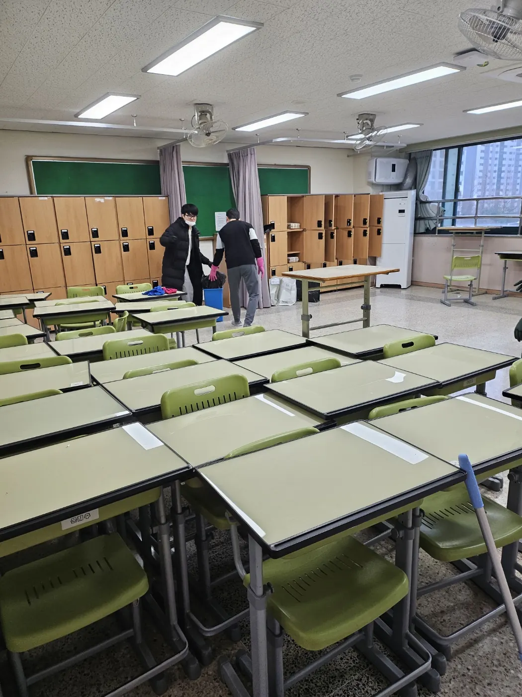 시천면 학교청소 시공 현장 — 교실 마감