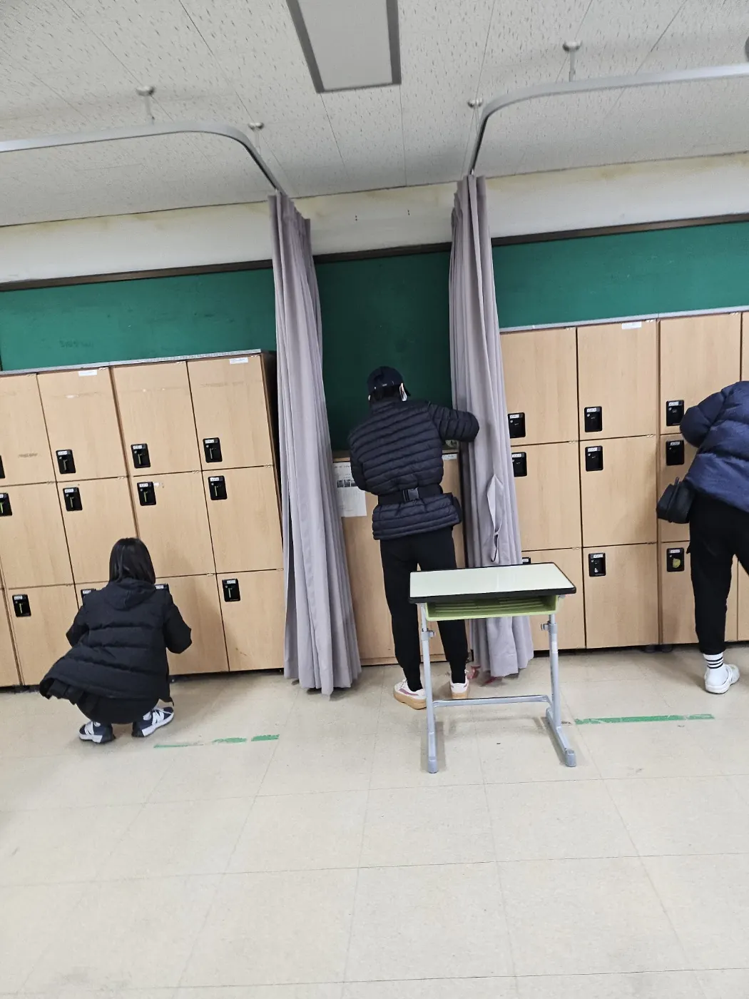 세정 진행 — 유림면 학교청소 현장