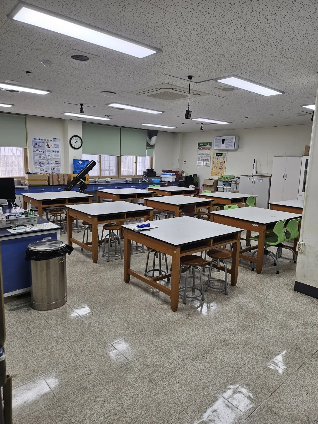 특별실 작업 — 하동읍 학교청소 현장